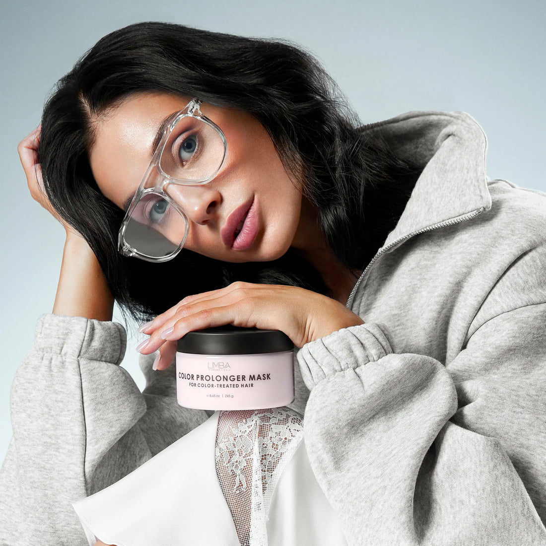Acquista Maschera Allunga Colore Limba Cosmetics - Modella con capelli colorati morbidi e lucenti